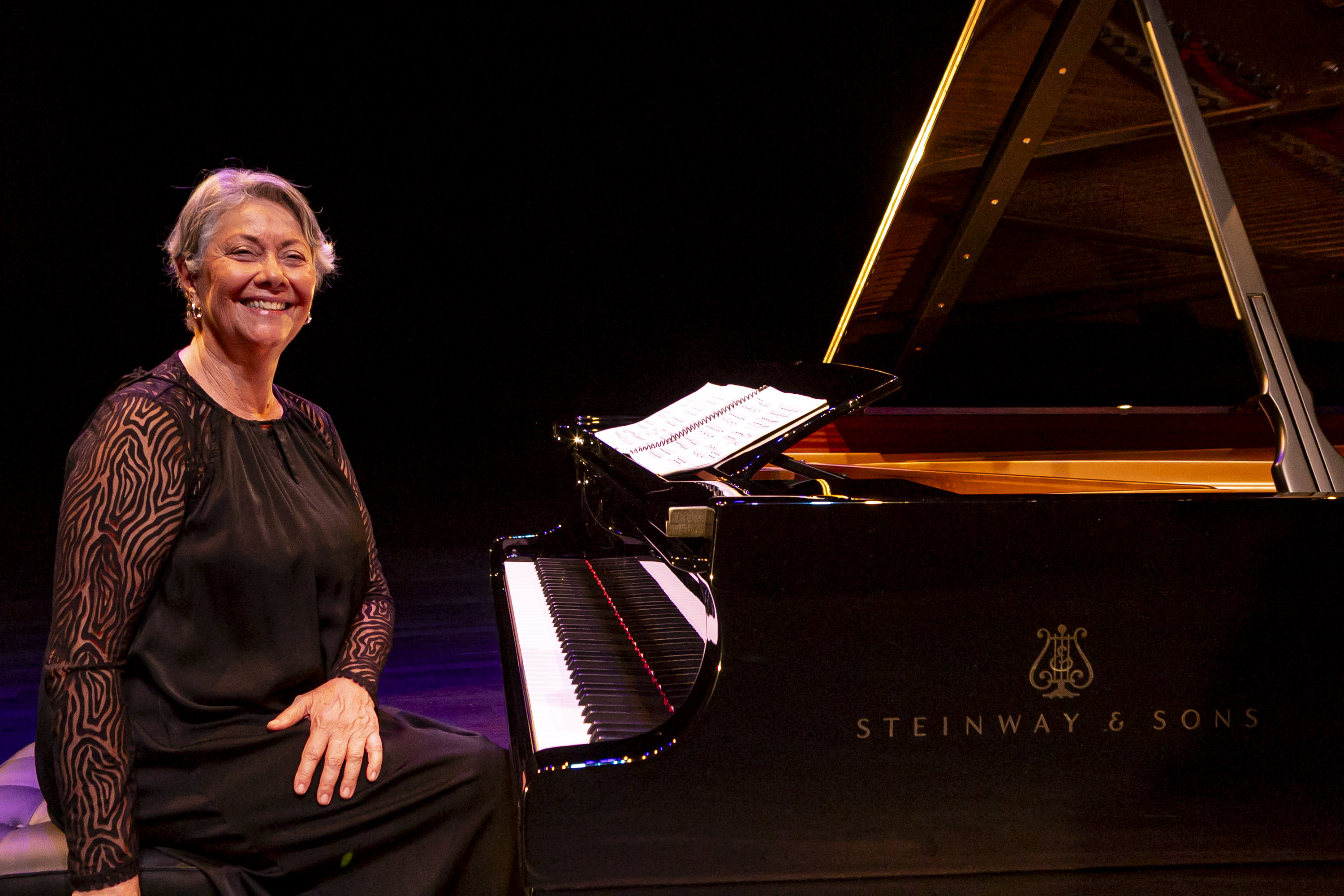Concerto da Orquestra Sinfônica do Paraná celebra os 70 anos da pianista Analaura de Souza Pinto