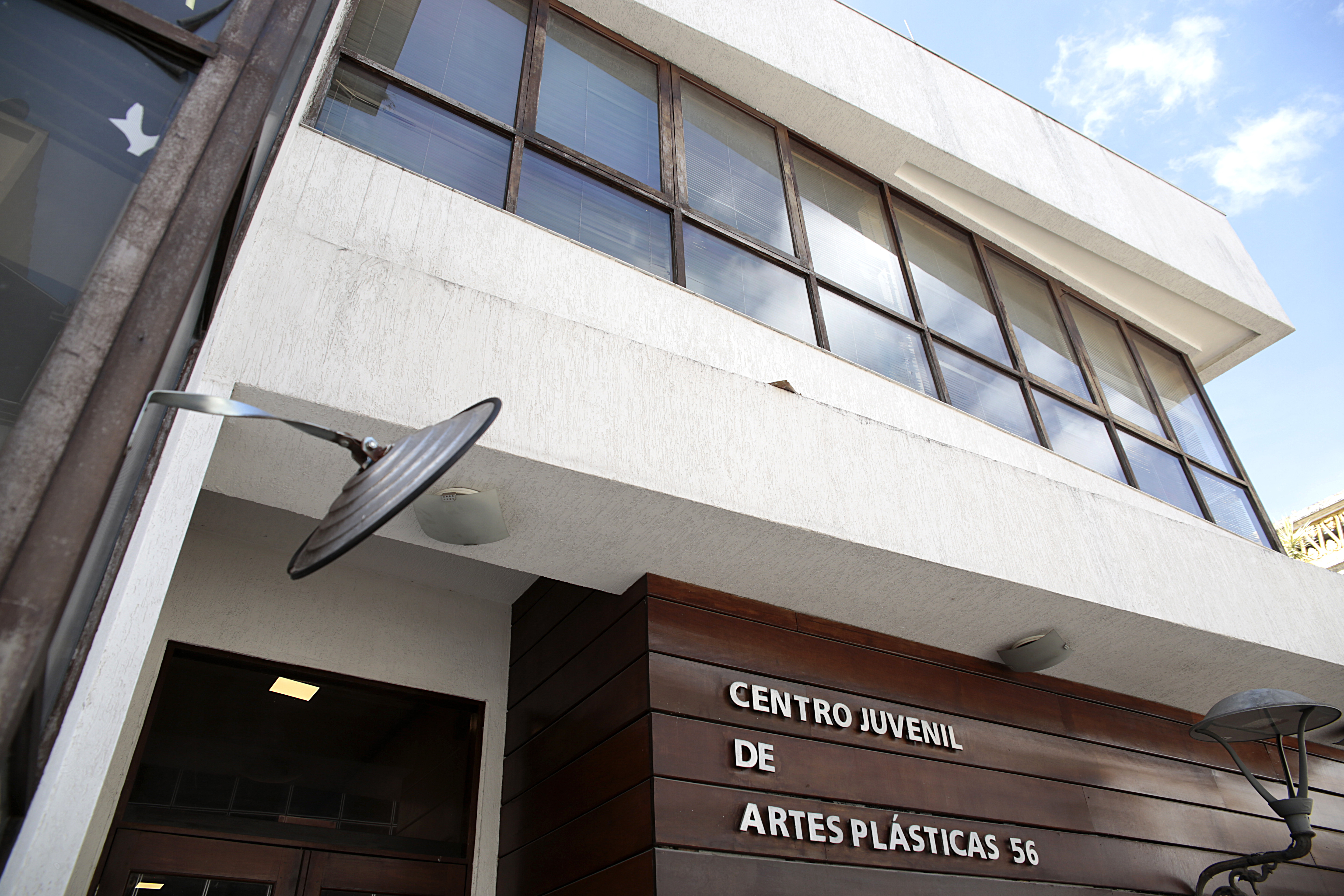 Centro Juvenil de Artes Plásticas abre inscrições para oficinas gratuitas de Moda e Cinema