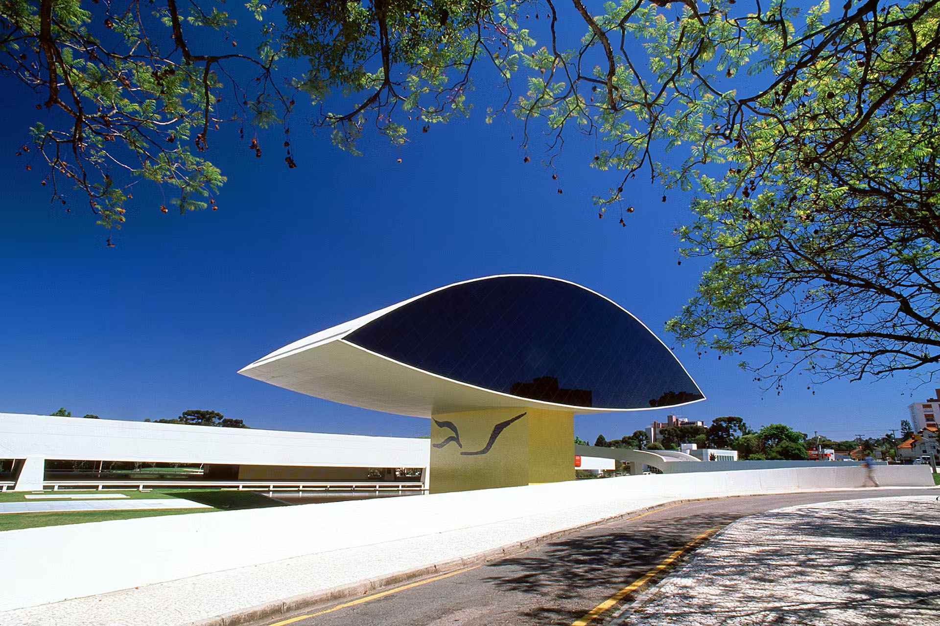 2º turno altera horários dos espaços culturais do Estado em Curitiba no domingo
