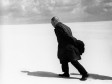 O Museu Oscar Niemeyer (MON) inaugura uma nova exposição virtual no Google Arts & Culture neste 1º de maio. “Antanas Sutkus: Um Olhar Livre” reúne imagens feitas pelo fotógrafo lituano, um dos mais expressivos em âmbito mundial. Agora são nove mostras do MON disponíveis na plataforma.