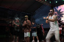Makinada contagia público com sucessos do pagode no Palco Sunset em Caiobá
