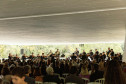 Concerto da Orquestra Sinfônica do Paraná no Museu Oscar Niemeyer é sucesso de público