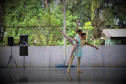 Escola de Dança Teatro Guaíra encanta 750 alunos em apresentação em colégio
