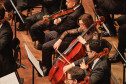 Com o tema amizade, emoção do público marca concerto da Orquestra Sinfônica do Paraná