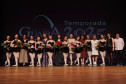 Formatura de alunas da Escola de Dança Teatro Guaíra marca a última noite de “ALGO/RITMO”