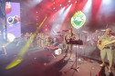 Com repertório variado, Banda da PMPR anima multidão antes do show do Roupa Nova