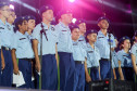 Na noite desta sexta-feira (16), crianças e adolescentes do coral do Colégio Cívico-Militar Professor Leandro Manuel da Costa se apresentaram no palco principal de Caiobá, em Matinhos, na abertura do show do Gipsy Kings by André Reyes.