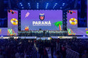 Na noite desta sexta-feira (16), crianças e adolescentes do coral do Colégio Cívico-Militar Professor Leandro Manuel da Costa se apresentaram no palco principal de Caiobá, em Matinhos, na abertura do show do Gipsy Kings by André Reyes.