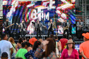 Rock da Big Time Orchestra anima veranistas no Palco Sunset em Guaratuba