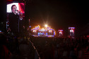 Fábio Jr. celebra o romantismo com show para 144 mil pessoas em Matinhos