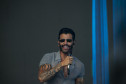 Gusttavo Lima faz show de 3 horas para multidão de 265 mil pessoas na praia de Matinhos