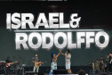 A dupla Israel e Rodolffo  durante  apresentação do seu  show  no Verão Maior Paraná, em Matinhos - 08/02/2026