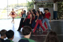 Arte para todos: Escola de Dança Teatro Guaíra se apresenta em escola de Curitiba