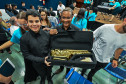 Estado amplia incentivo à musicalização com entrega de instrumentos em Campo Mourão
