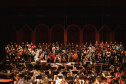 Projeto grandioso: concerto dos 41 anos da OSP mobiliza 230 artistas e crianças no Guairão 