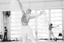 Estreia da semana, balé “GiselleS” transforma clássico em história de identidade e amor