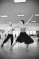 Estreia da semana, balé “GiselleS” transforma clássico em história de identidade e amor