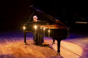 Concerto da Orquestra Sinfônica do Paraná celebra os 70 anos da pianista Analaura de Souza Pinto