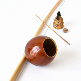 Berimbau e chocalho