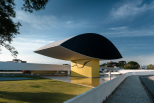 Fachada do Museu Oscar Niemeyer