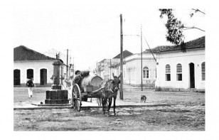 Fonte de Água da Praça Zacarias