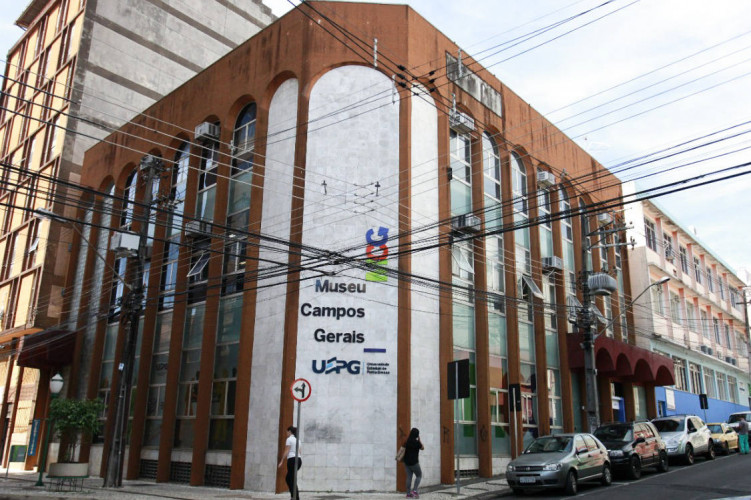 Fachada do Museu dos Campos Gerais