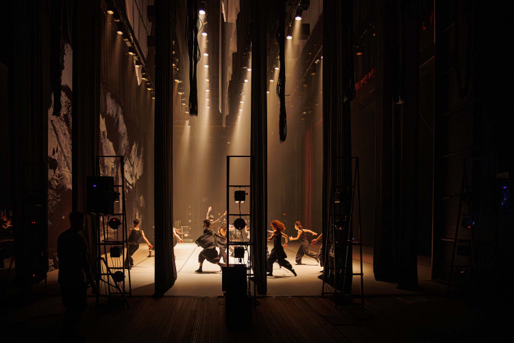 "Orfeu e Eurídice", do Balé Teatro Guaíra, retorna ao palco do Guairão em maio