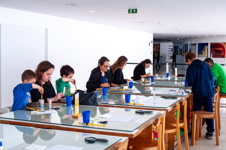 MON promove oficina de cinema sobre as obras do museu para jovens e adultos