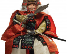 MON realiza exposição de bonecos japoneses