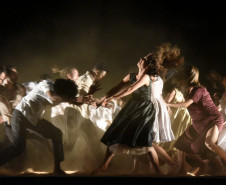 Balé Teatro Guaíra abre Festival de Dança de Londrina 