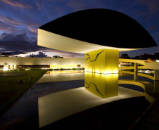 Museu Oscar Niemeyer. Foto de Carlos Renato Fernandes
