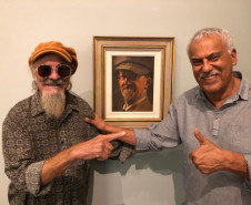 João Lopes e Danilo Caymmi no Museu Casa Alfredo Andersen. Foto Luiz Gustaval Vidal Pinto