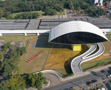 Imagem aérea do Museu Oscar Niemeyer