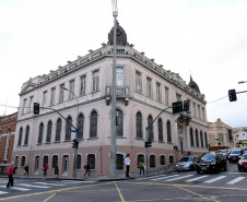 Fachada do Palácio da Seda