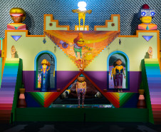 Obra da exposição OSGEMEOS