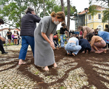 O MUPA recebeu no sábado e domingo a mestre em biologia e artista indígena contemporânea Uýra, diretamente da Amazônia Central