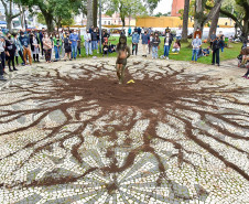 O MUPA recebeu no sábado e domingo a mestre em biologia e artista indígena contemporânea Uýra, diretamente da Amazônia Central