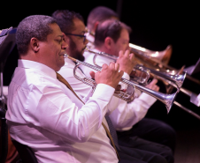 Músicos da Orquestra Sinfônica do Paraná em apresentação