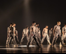 Nova coreografia Terra Brasilis, do Teatro Guaíra