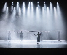 Nova coreografia Terra Brasilis, do Teatro Guaíra