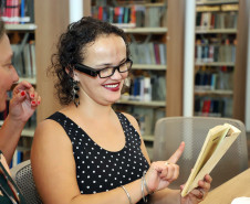 Fundada há 165 anos, Biblioteca Pública do Paraná atrai novos públicos com mais de 30 projetos de cultura, acessibilidade e incentivo à leitura