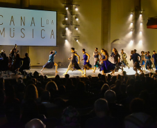 Ballet do teatro guaíra se apresenta no Canal da Música