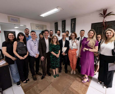 Agência do Trabalhador da Cultura recebe visita de representantes da Agência Francesa de Desenvolvimento