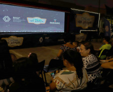 Cinema na Praça irá a quatro balneários de Pontal do Paraná esta semana -