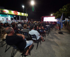 Programa Cinema na Praça apresenta sessões em mais quatro balneários de Pontal do Paraná