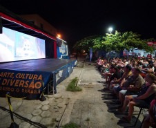 Programa Cinema na Praça apresenta sessões em mais quatro balneários de Pontal do Paraná