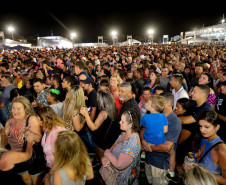 Shows no Litoral: sertanejo e forró embalam fim de semana em Matinhos e Pontal do Paraná - Antony & Gabriel