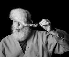 Exposição conjunta de Efigênia Rolim e Hélio Leites é prorrogada no MAC-PR