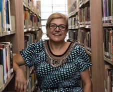 Da cidade sem biblioteca à defesa do acesso gratuito à cultura: a vida de Marta Sienna vale um livro