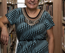 Da cidade sem biblioteca à defesa do acesso gratuito à cultura: a vida de Marta Sienna vale um livro